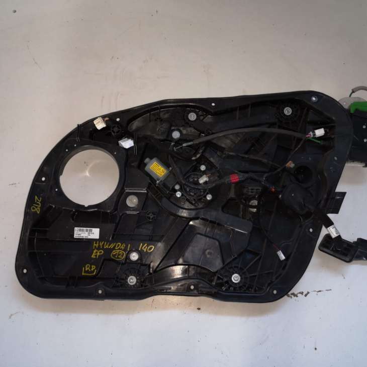 Hyundai I40 Silnik Podnoszenia Szyb Lewy Tył Boczek 83460-3z010