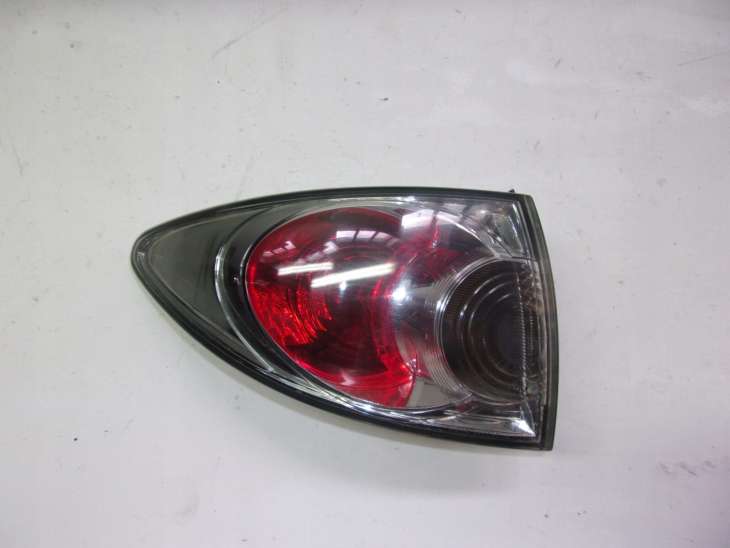 Mazda 6 I 2006r Kombi Lampa Tylna Lewa Europa koito 220-61974