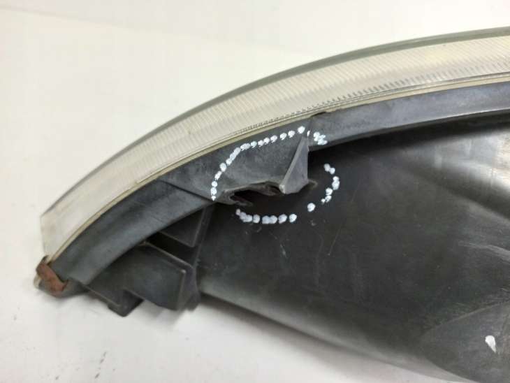 Mitsubishi Colt VI (Z30) 06r OEM Lampa Prawa Przód - obrazek 4