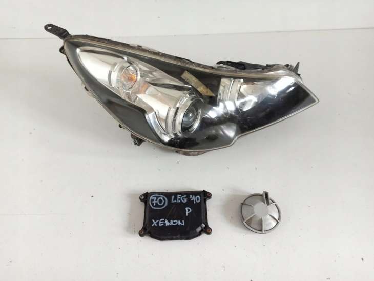 Subaru Legacy V 2010r OEM Lampa Prawa Przód Xenon - obrazek 3