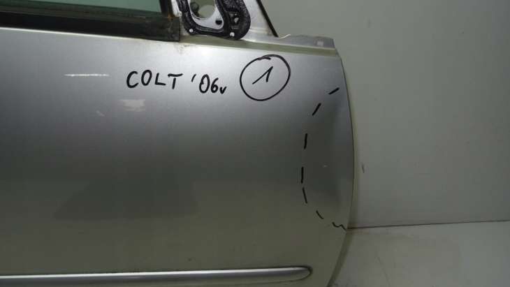 Mitsubishi Colt VI 2006r Drzwi Prawy Przód - obrazek 2