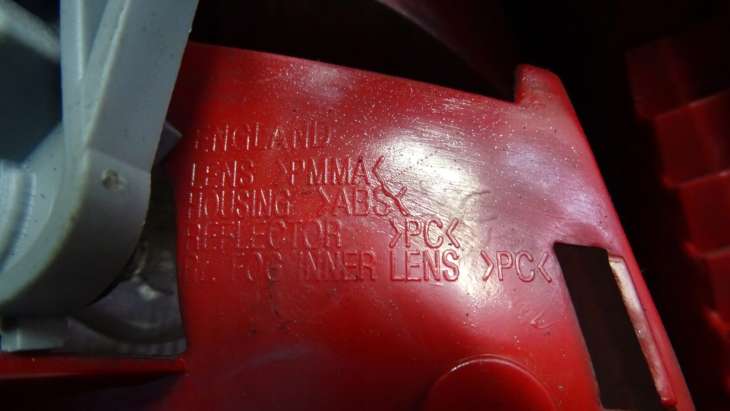 Toyota Yaris 2007r Lampa Tylna Prawa Europa - obrazek 4