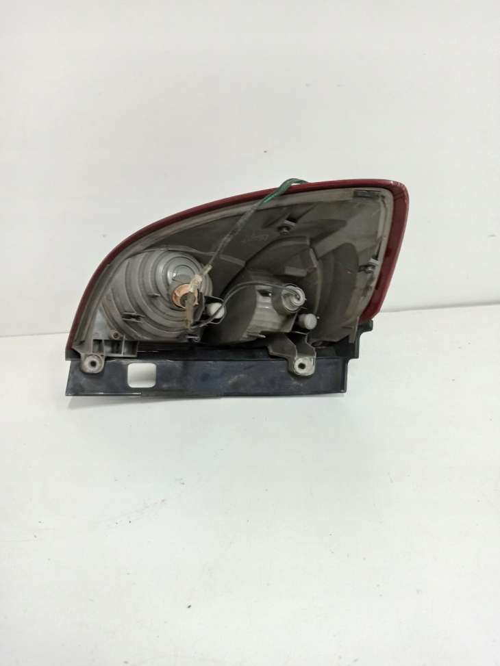 Subaru Legacy IV 07r Lift Lampa Tylna Prawa Uk - obrazek 3