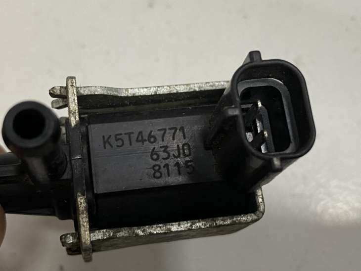 Suzuki Swift Zawór Podciśnienia Czujnik K5t46771 - obrazek 3