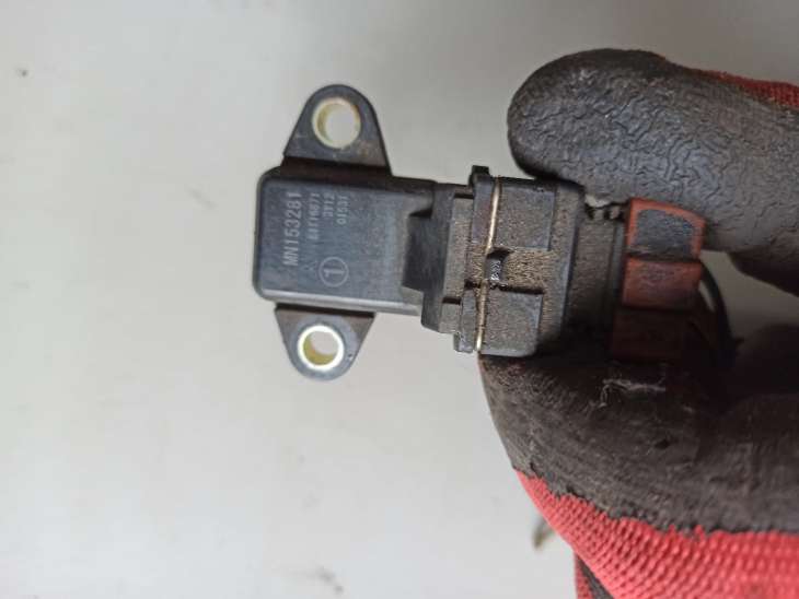 Mitsubishi Outlander 04r 2,4b Czujnik Ciśnienia Mapsensor Mn153281 - obrazek 2