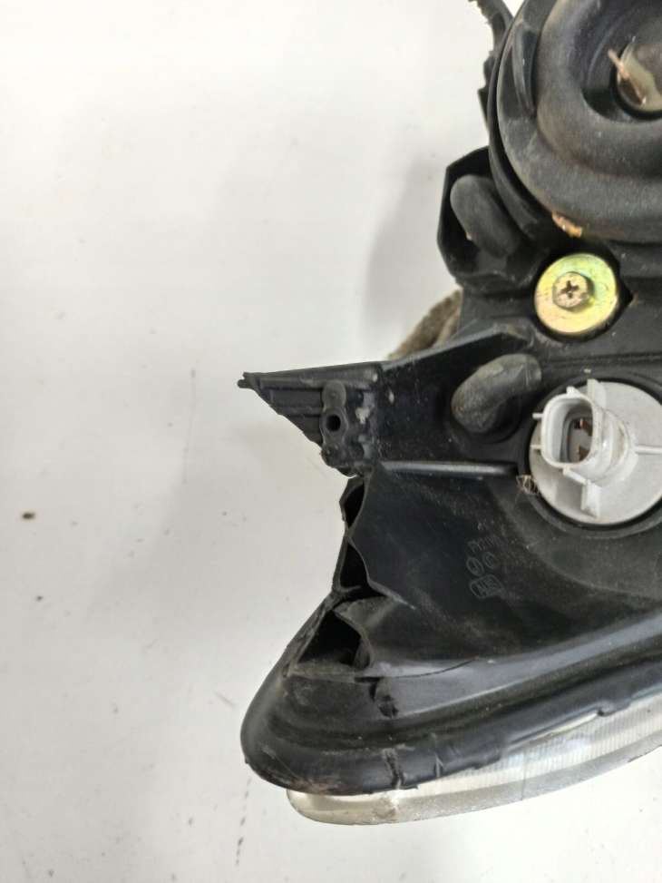 Mazda 3 I 2004r Lampa Przednia Lewa Uk - obrazek 10