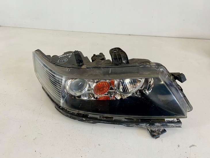 Honda Accord VII 2005r Lampa Prawa Przednia