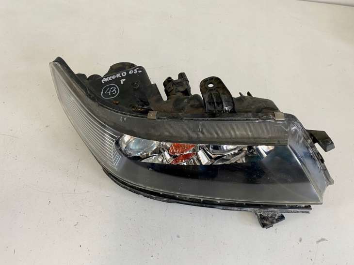 Honda Accord VII 2005r Lampa Prawa Przednia - obrazek 2