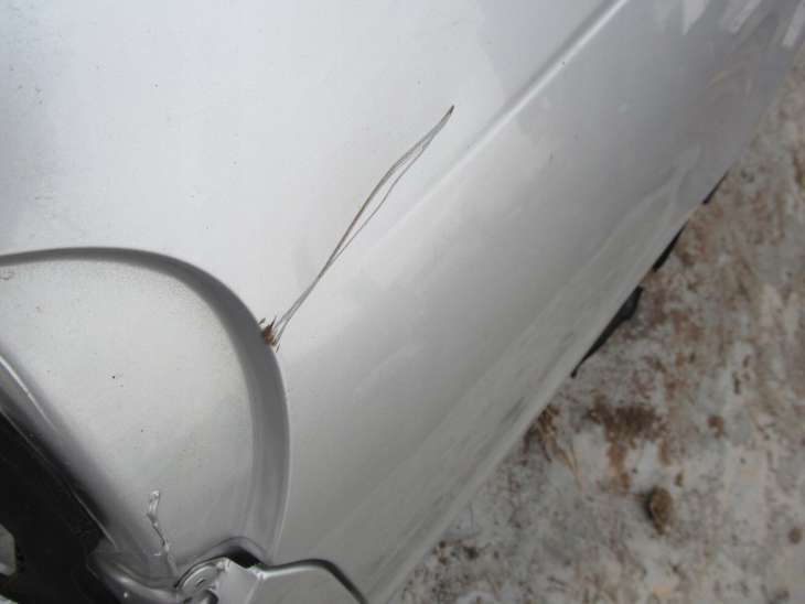 Toyota Avensis T22 1999 2002r Błotnik Prawy Tylny - obrazek 3