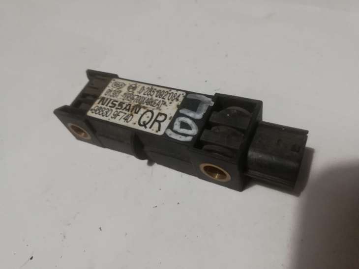 Nissan Primera P11 Czujnik Uderzeniowy 0285002084