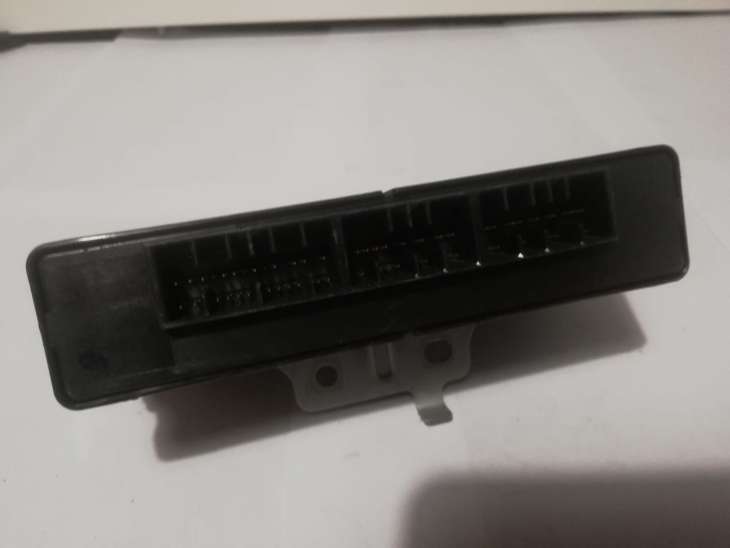 Subaru Legacy IV Moduł Komfortu Sterownik 88281ag070 - obrazek 2