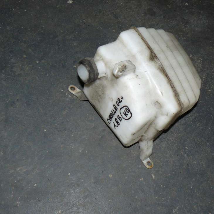 Toyota Corolla Verso 2002r Zbiornik Płynu Spryskiwaczy