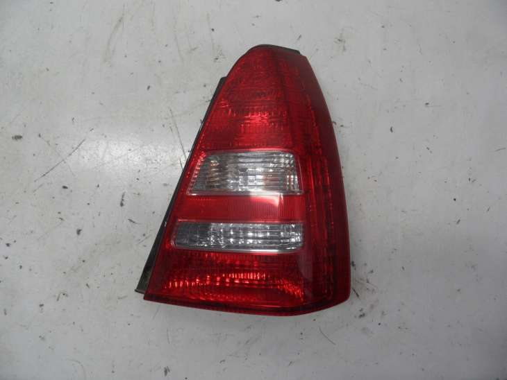 Subaru Forester II Sg 2004r Lampa Prawa Europa