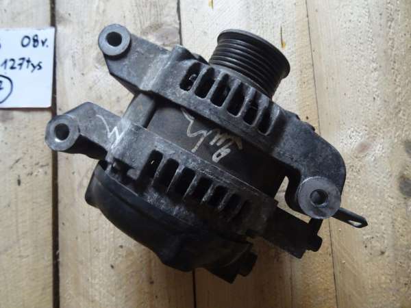 Toyota Auris 2008r 2.0d Alternator 27060-Og011