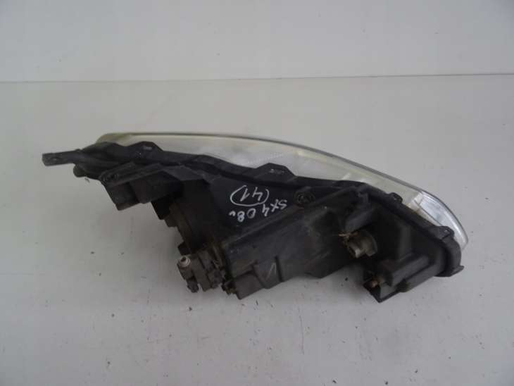 Suzuki Sx4 2006r OEM Lampa Lewy Przednia Uk - obrazek 2