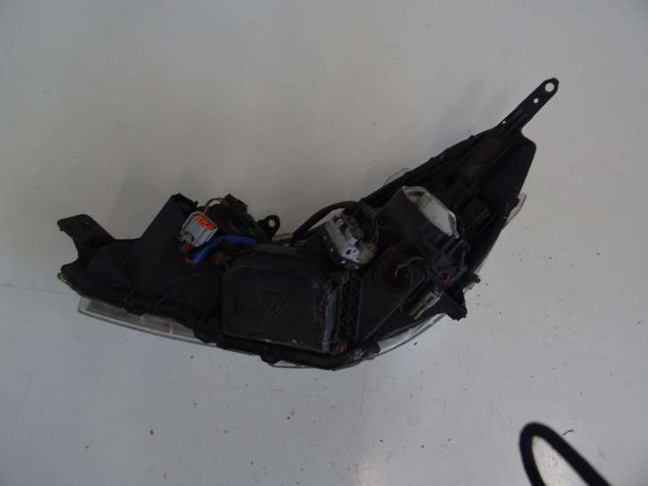 Subaru Outback Legacy Lampa Prawa Xenon 84965ag000 Nr.81 - obrazek 3