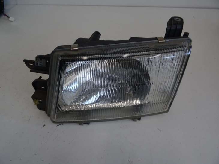 Subaru Forester Sf Lampa Lewa Przednia Uk