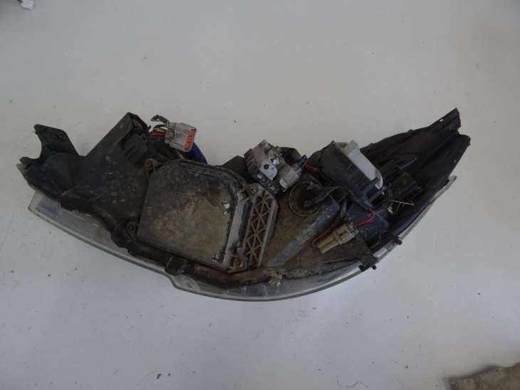Subaru Legacy V Outback IV Lampa Prawa Xenon Nr.62 - obrazek 3
