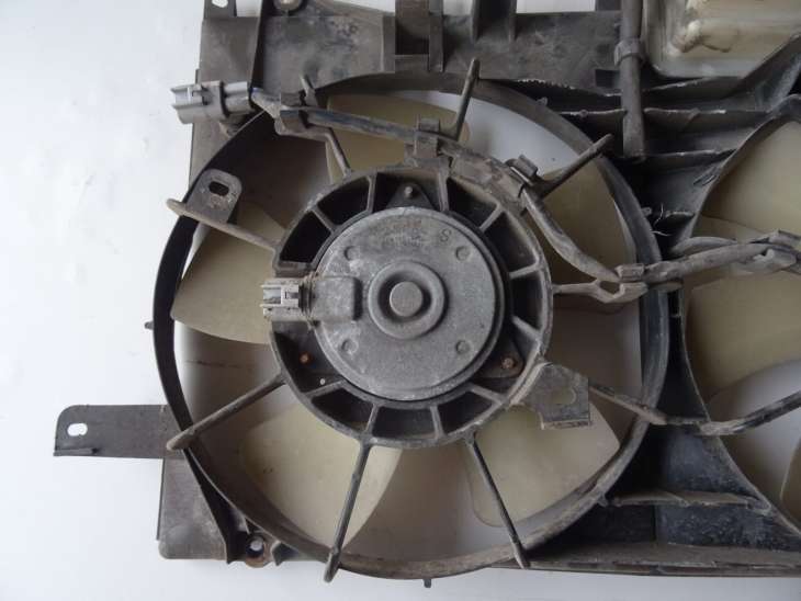 Toyota Prius Wentylatory 168000-7250 168000-7421 16363-21040 - obrazek 4
