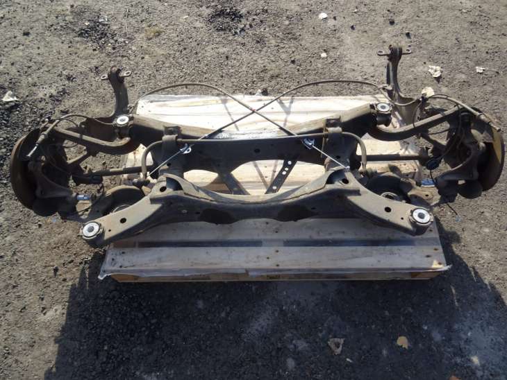 Mazda 6 Gj Belka Zawieszenia Tylnego Zwrotnica