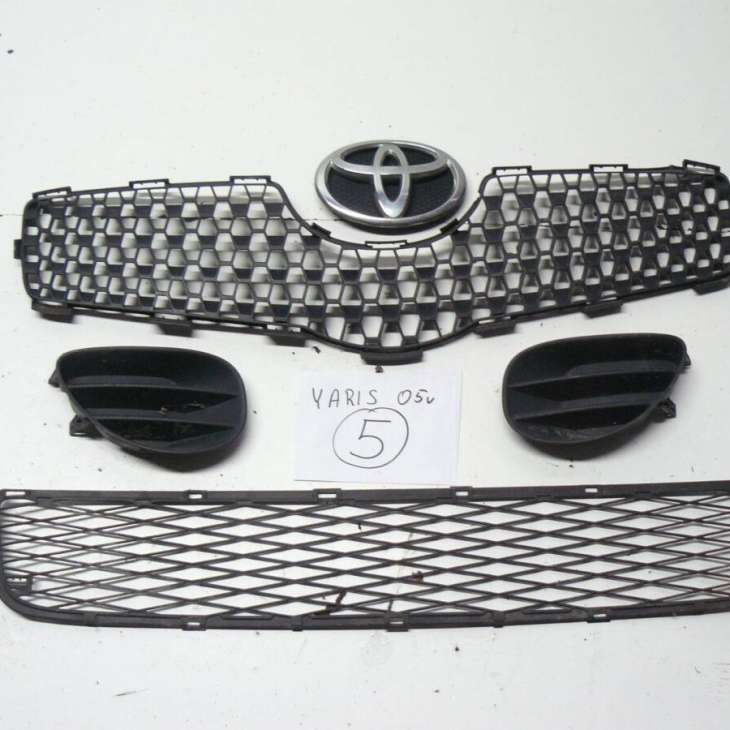 Toyota Yaris 2005r Atrapa Grill Zaślepki