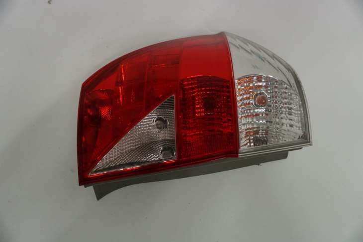 Honda Fr-V Lampa Lewa Tylna Nr.64