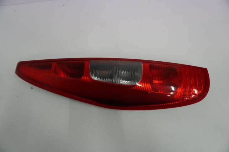 Mitsubishi Colt VI Cz Lampa Lewa Tylna Mr957375
