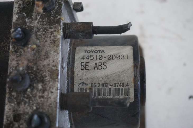 Pompa ABS Toyota Yaris II 1.3B 44510-0D031 - obrazek 3