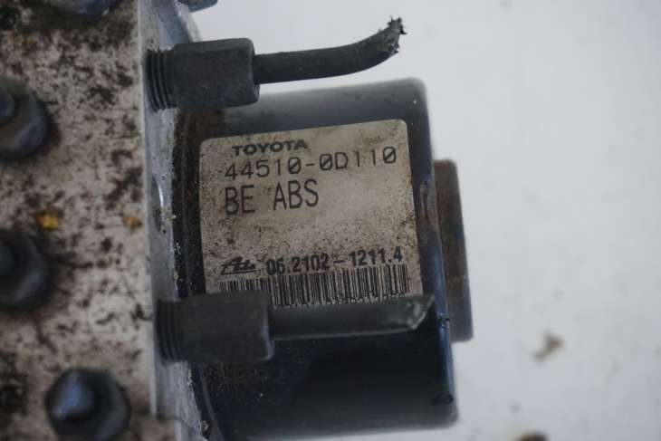 Pompa ABS Toyota Yaris II 1.3B 44510-0D110 - obrazek 3