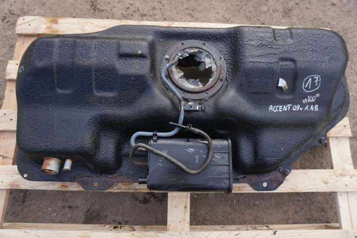HYUNDAI ACCENT III 2005-2012R ZBIORNIK PALIWA 311500N210
