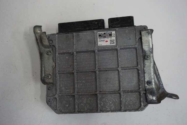 TOYOTA AVENSIS T27 STEROWNIK SILNIKA 89661-05D22