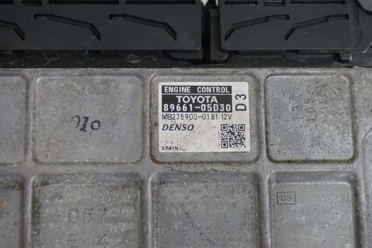 TOYOTA AVENSIS T27 STEROWNIK SILNIKA 89661-05D30 - obrazek 2