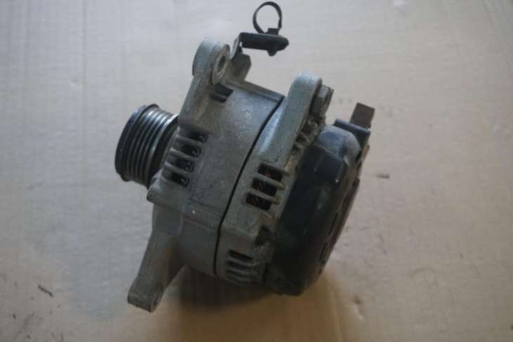 KIA CEED II JD LIFT ALTERNATOR 37300-2A700 - obrazek 2