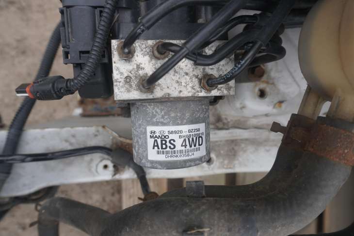 KIA SPORTAGE II 2004-2010r POMPA ABS STEROWNIK 58920-0Z250