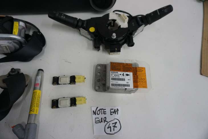 NISSAN NOTE E11 PODUSZKI POWIETRZNE AIRBAG 988209U10A - obrazek 5