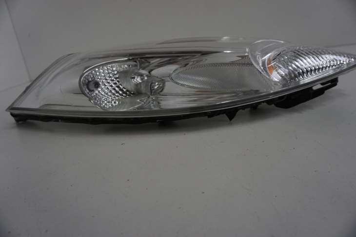NISSAN JUKE F15 I LAMPA PRZEDNIA PRAWA - obrazek 4
