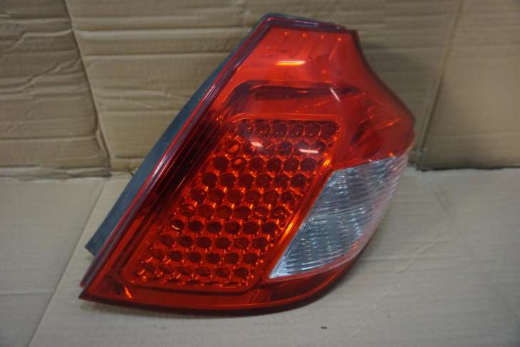 KIA CEED I LIFT PRAWA TYLNA LAMPA HB 924021H050 2010r nr.317/J PLAC