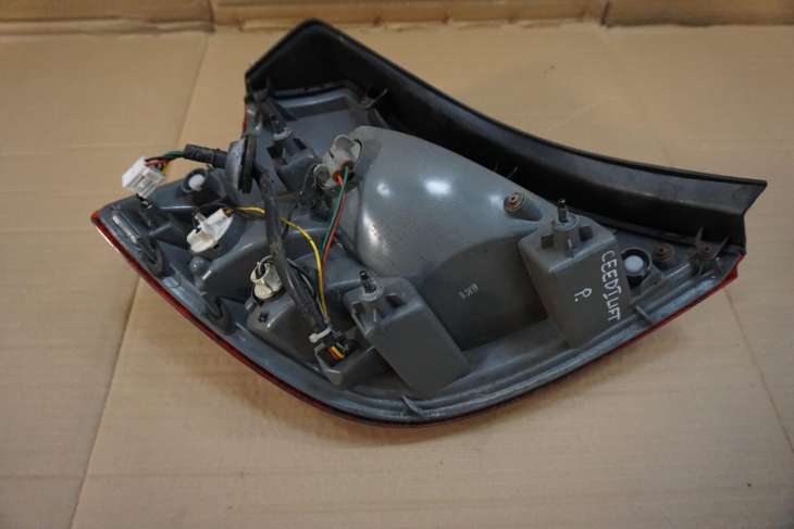 KIA CEED I LIFT PRAWA TYLNA LAMPA HB 924021H050 2010r nr.317/J PLAC - obrazek 4