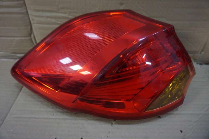 KIA CEED II LEWA TYLNA LAMPA LED 92401A2020 2013r nr.349 / J
