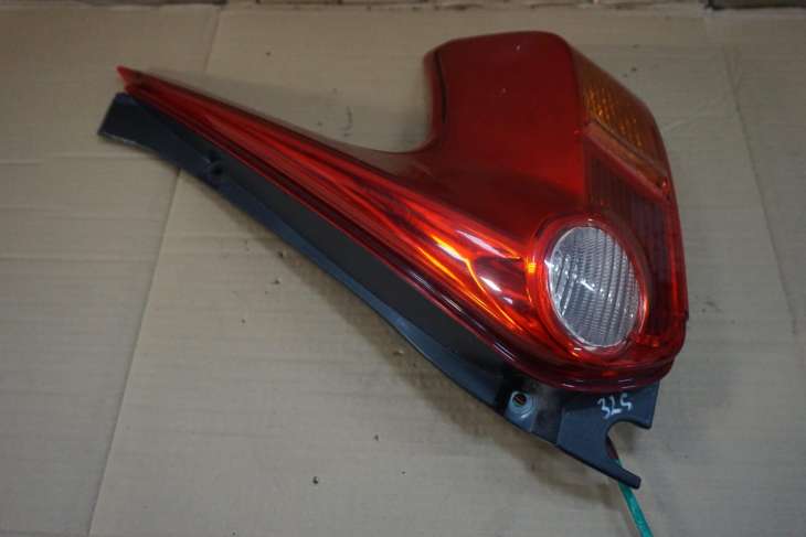 NISSAN JUKE F15 PRAWA TYLNA LAMPA 265501KA0A 2013R nr.325/J - obrazek 2