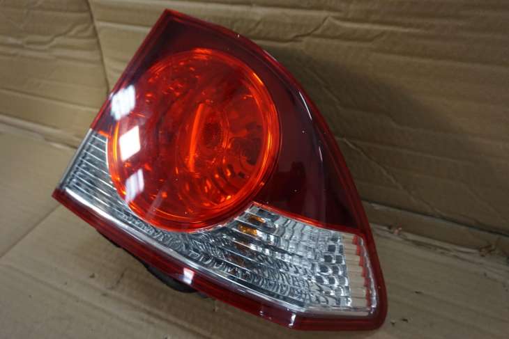 HONDA CIVIC VIII SEDAN PRAWA TYLNA LAMPA 33501SNBG01 2006R nr.305/J - obrazek 3