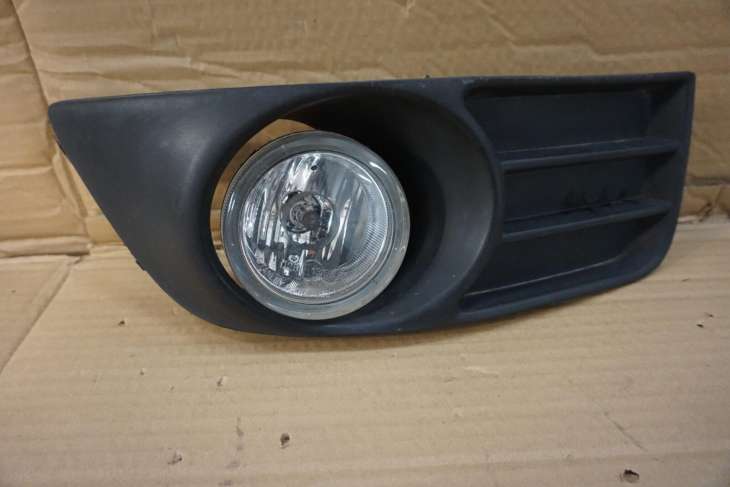 SUZUKI SX4 2006-2011R PRAWA ZAŚLEPKA RAMKA HALOGENU 71751-79J0 HALOGEN 35510-54GA0