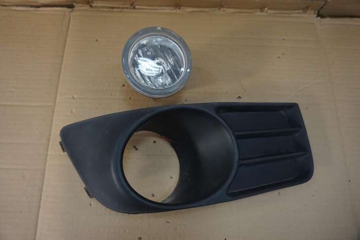 SUZUKI SX4 2006-2011R PRAWA ZAŚLEPKA RAMKA HALOGENU 71751-79J0 HALOGEN 35510-54GA0 - obrazek 2