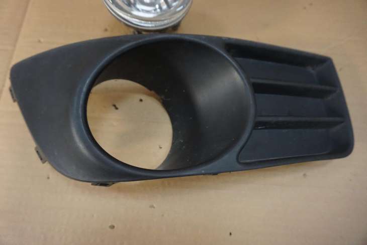 SUZUKI SX4 2006-2011R PRAWA ZAŚLEPKA RAMKA HALOGENU 71751-79J0 HALOGEN 35510-54GA0 - obrazek 4