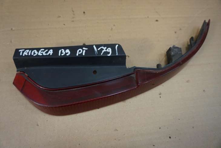 SUBARU TRIBECA B9 3.0B H6 2006R TYLNA PRAWA LAMPA OBRYSOWKA ODBLASK ZDERZAKA 84281XA10A - obrazek 2