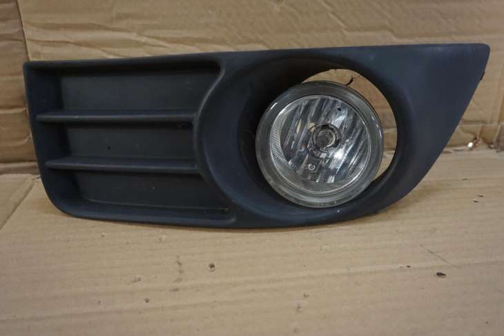 SUZUKI SX4 2006-2011R LEWA ZAŚLEPKA RAMKA HALOGENU 71752-79J0 HALOGEN 35560-54GA0