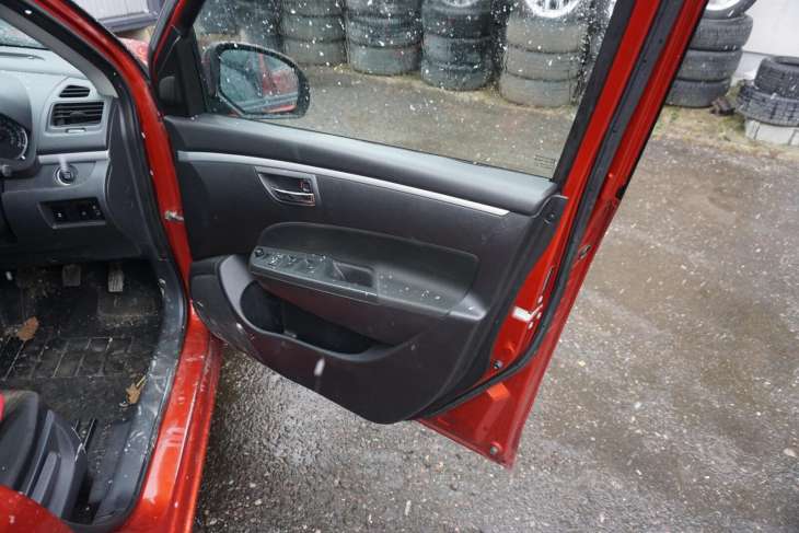 SUZUKI SWIFT IV MK7 1.2BENZYNA - obrazek 11