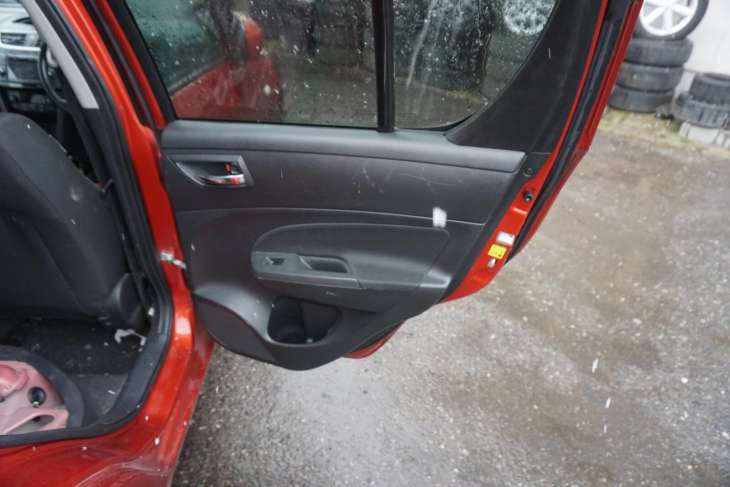 SUZUKI SWIFT IV MK7 1.2BENZYNA - obrazek 13