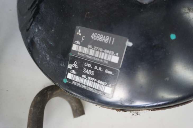 MITSUBISHI LANCER VIII SERWO POMPA HAMULCOWA 4680A011 - obrazek 3