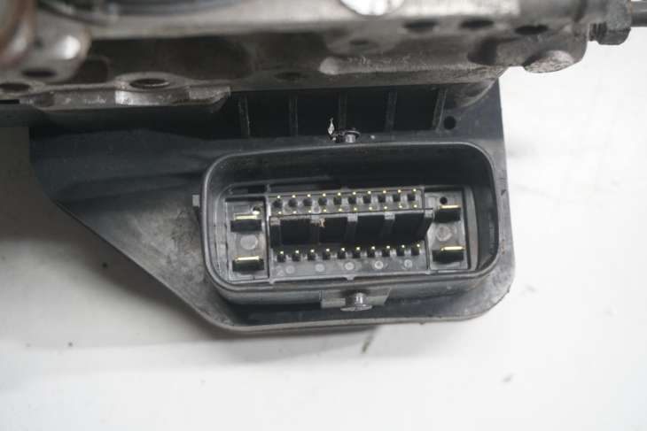 TOYOTA RAV4 III POMPA HAMULCOWA ABS 89541-42330 44540-42200 133800-4550 - obrazek 2